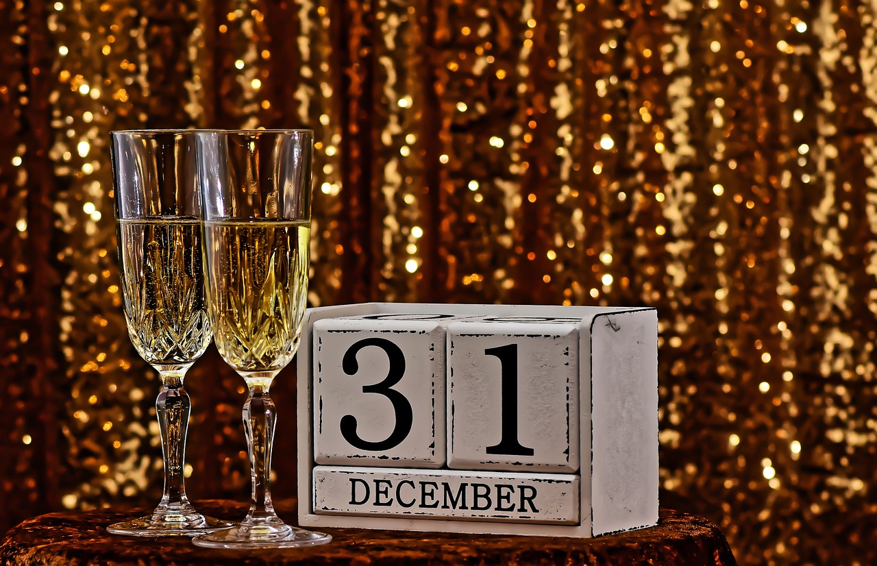 sylvester, new year's day, new year's eve, party, sparkling wine, glasses, abut, champagne, happiness, annual financial statements, drink, to celebrate, fixed, turn of the year, prost, midnight, new years greetings, champagne glass, new year greetings, celebration, champagne, champagne, champagne, champagne, champagne